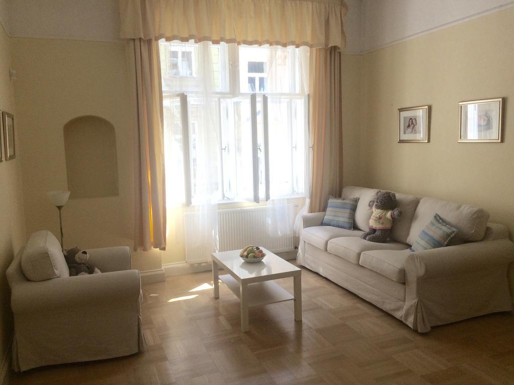 Historic Centre-Spacious Apartment Прага Экстерьер фото