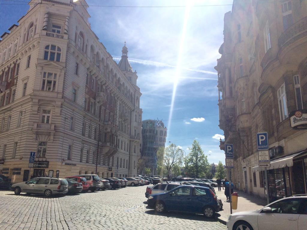 Historic Centre-Spacious Apartment Прага Экстерьер фото